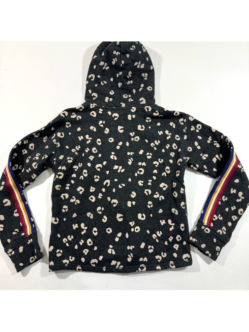 Evereve Charcoal Leopard Print Hoodie - Picture 4 of 14